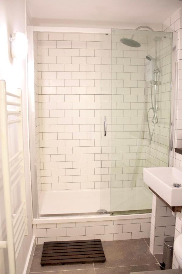 Spacious Industrial Style Apartment ลอนดอน ภายนอก รูปภาพ